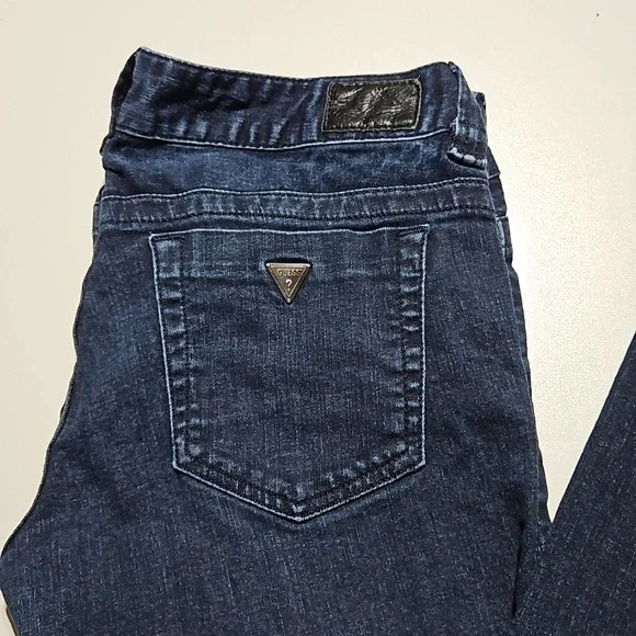 Guess Low Rise Jeans - Picture 2 of 9